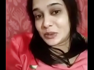 Indian girl play with pussy 2 min